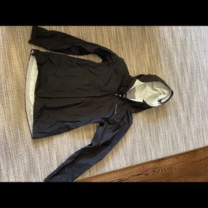 Patagonia rain jacket zip